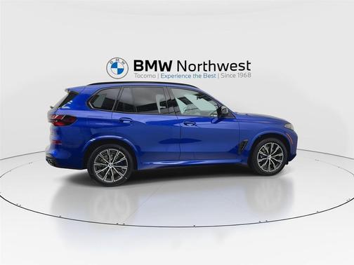 2026 BMW X5 M60i
