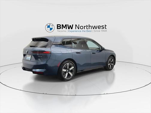 2026 BMW iX xDrive60