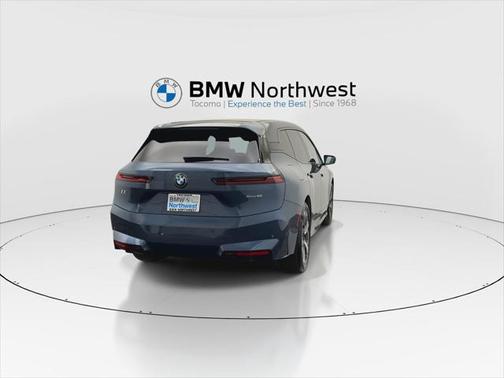 2026 BMW iX xDrive60