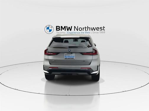 Space Silver Metallic 2025 BMW X1 xDrive28i