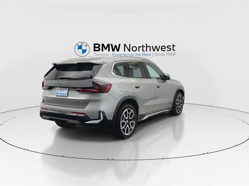 Space Silver Metallic 2025 BMW X1 xDrive28i