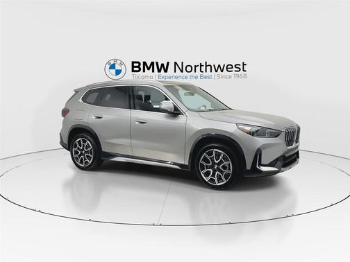 Space Silver Metallic 2025 BMW X1 xDrive28i