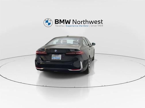 2025 BMW 530 i xDrive