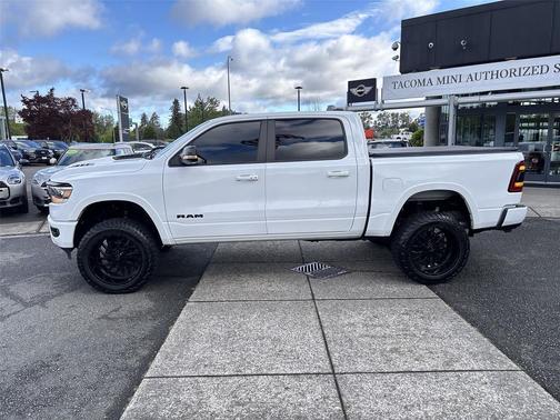 Bright White Clearcoat 2021 RAM 1500 Laramie