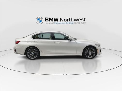 2022 BMW 330 xDrive