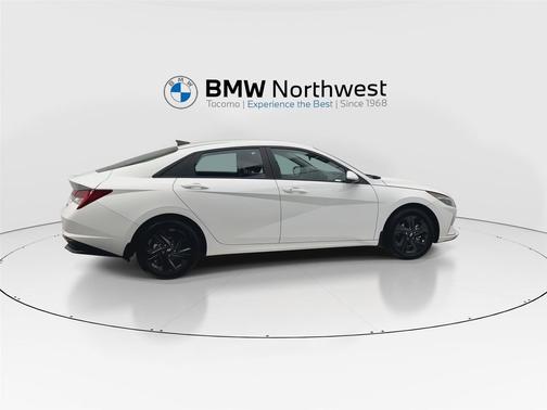 2023 Hyundai ELANTRA HEV Blue