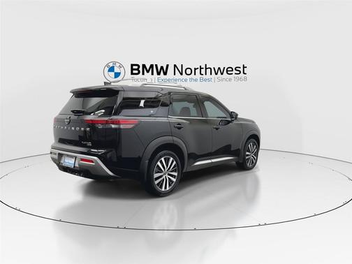 2022 Nissan Pathfinder Platinum 4WD