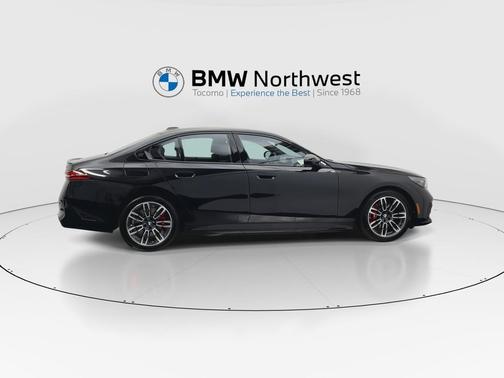 2026 BMW 550e 550e xDrive