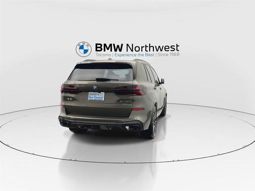 Manhattan Green Metallic 2026 BMW X5 PHEV xDrive50e