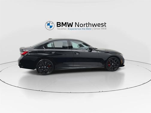 2026 BMW 330 i xDrive