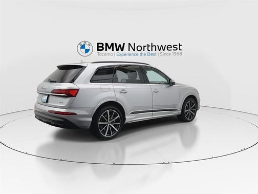 2021 Audi Q7 55 Premium Plus