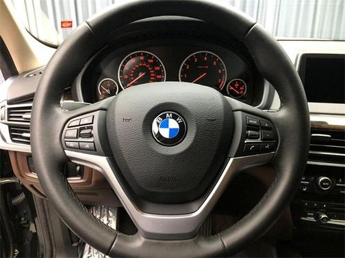 Black Sapphire Metallic 2016 BMW X5 eDrive xDrive40e
