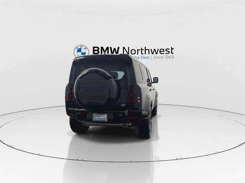 2023 Land Rover Defender 110 X-Dynamic SE