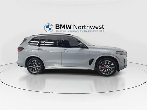 2024 BMW X5 M60i