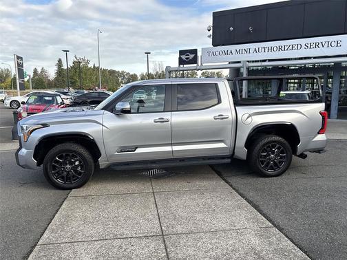2024 Toyota Tundra Hybrid Platinum