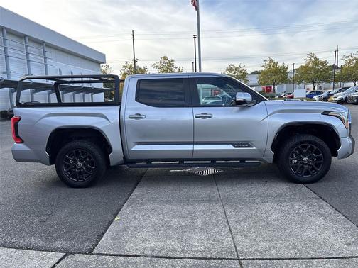2024 Toyota Tundra Hybrid Platinum