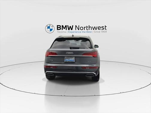 2022 Audi Q5 45 S line Premium Plus
