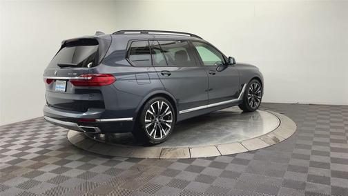 Arctic Gray Metallic 2020 BMW X7 xDrive40i