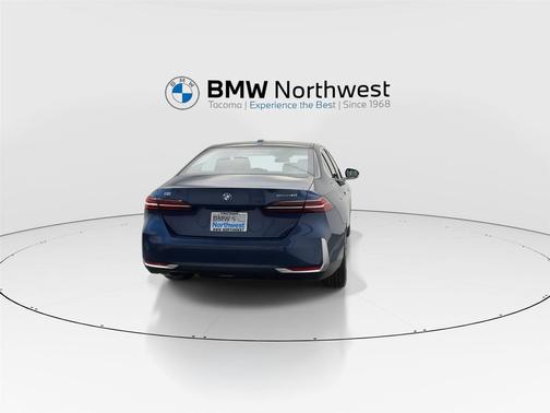 2024 BMW i5 eDrive40