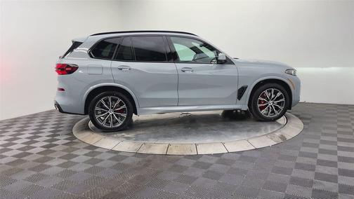 Brooklyn Grey Metallic 2026 BMW X5 xDrive40i