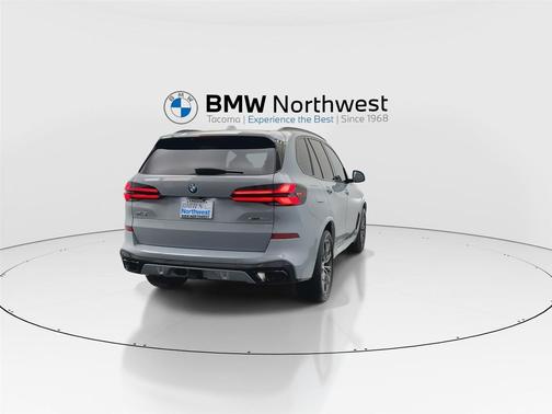 Brooklyn Grey Metallic 2026 BMW X5 xDrive40i