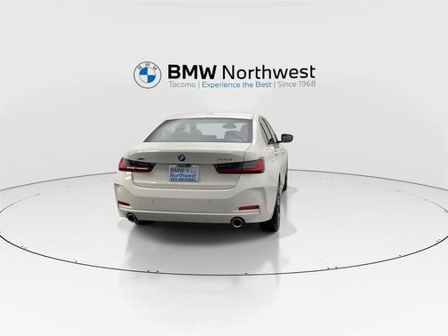 2025 BMW 330 i xDrive