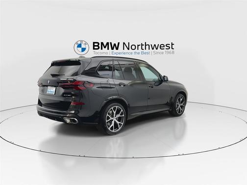 Black Sapphire Metallic 2024 BMW X5 xDrive40i