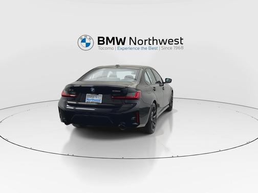 2025 BMW 330 i xDrive