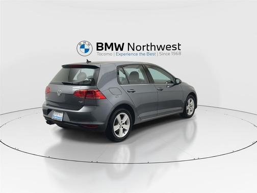 2017 Volkswagen Golf TSI Wolfsburg Edition 4-Door