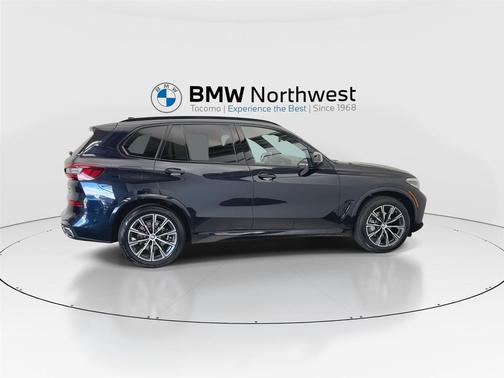 Carbon Black Metallic 2022 BMW X5 xDrive40i