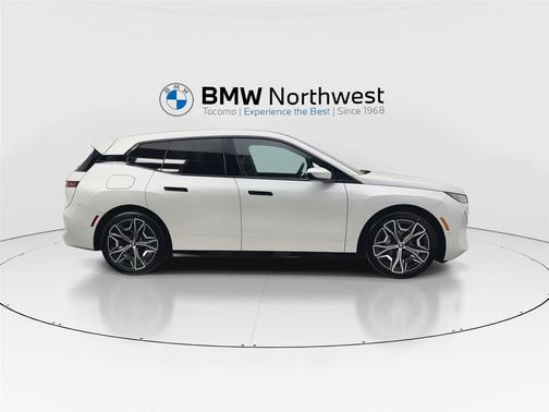 2026 BMW iX xDrive60