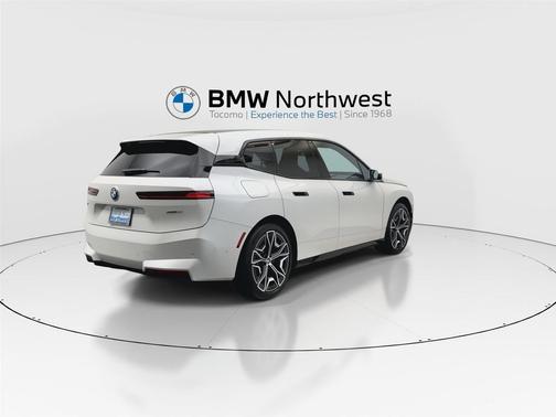 2026 BMW iX xDrive60