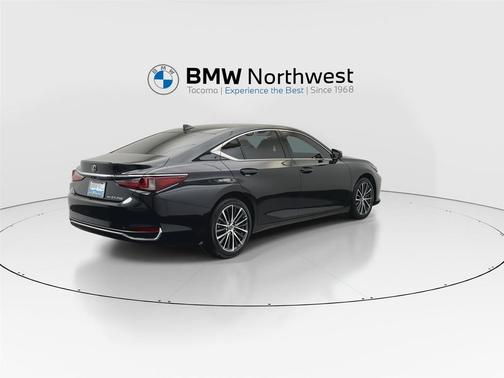 2022 Lexus ES 250 Base