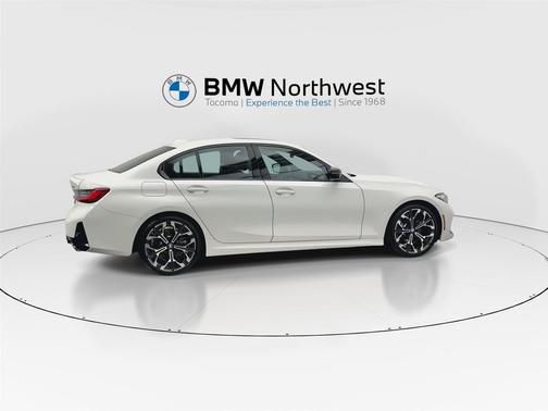 2025 BMW 330 xDrive