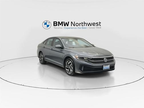 Platinum Gray Metallic 2024 Volkswagen Jetta 1.5T SEL