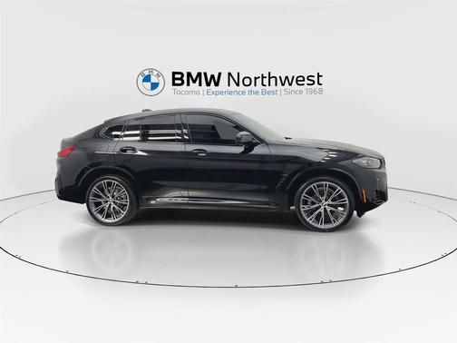 2023 BMW X4 xDrive30i