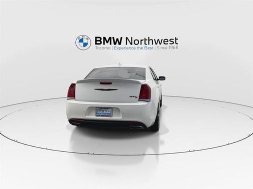 2022 Chrysler 300 S
