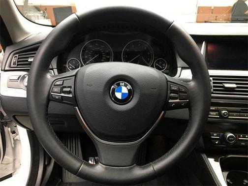 2015 BMW 528 528i