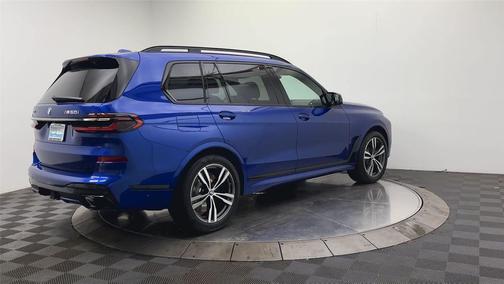 2026 BMW X7 M60i
