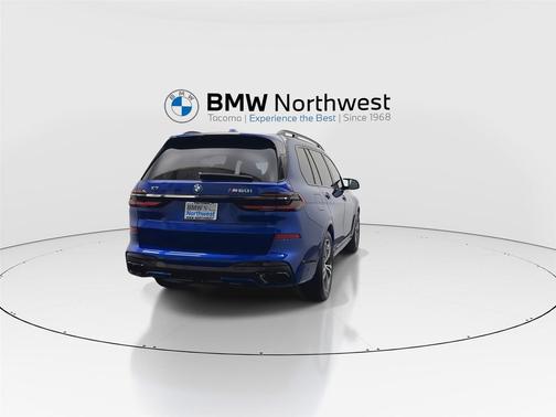 2026 BMW X7 M60i