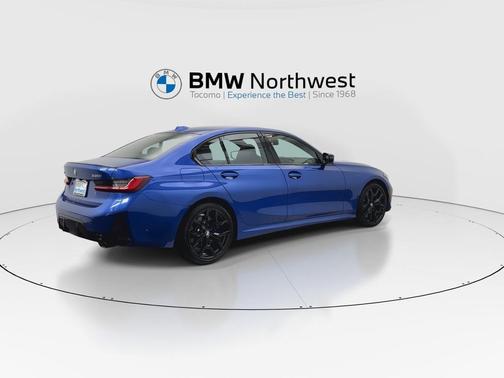 2025 BMW 330 i xDrive