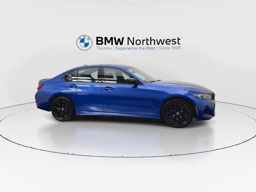 2025 BMW 330 i xDrive