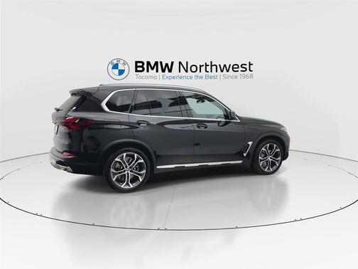 Black Sapphire Metallic 2025 BMW X5 PHEV xDrive50e