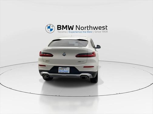 2025 BMW X4 xDrive30i