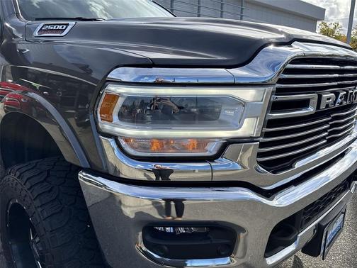 2022 RAM 2500 Laramie Crew Cab 4x4 6'4' Box