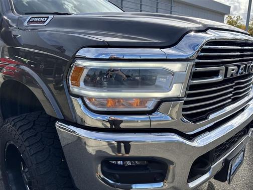 2022 RAM 2500 Laramie Crew Cab 4x4 6'4' Box