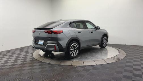 2025 BMW X2 xDrive28i