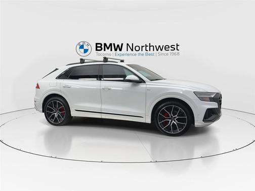 2021 Audi Q8 55 Premium Plus