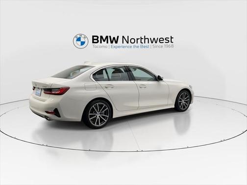 2022 BMW 330 330i