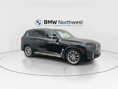 Black Sapphire Metallic 2026 BMW X5 PHEV xDrive50e